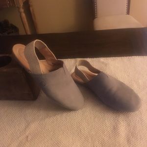 Born flat sling back